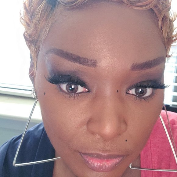 Meet your Posher, Misty - Picture 4 of 4